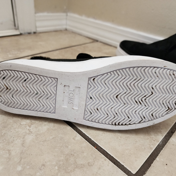 Toms Paxton Slipon Black Leather Faux Fur Boot - Picture 2 of 4